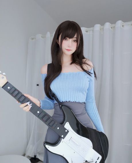 默绘女高
