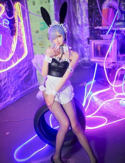 老板娘三