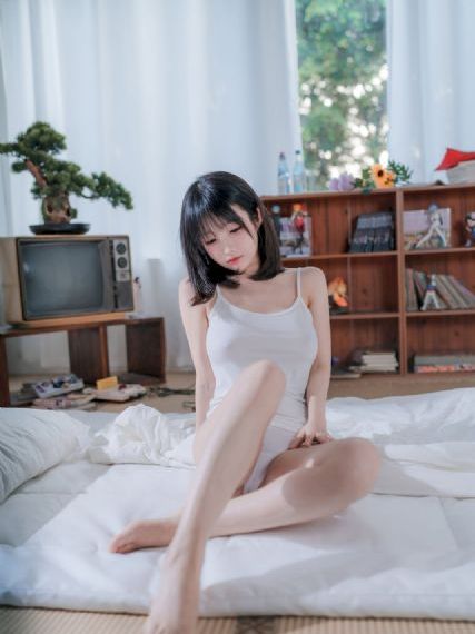 二十五岁女高中生