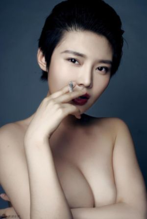 纳粹女魔头