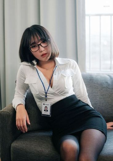 惩罚女仆扒开跪着视频网站