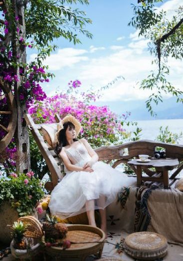 鬓边有朵栀子肥by大姑娘
