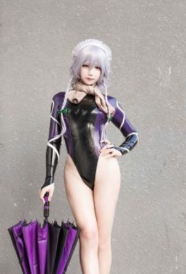 美女用手扒开自己下面